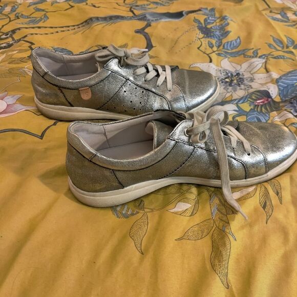 Joseph Seibel Caren 01 silver leather sneaker size 38 euc - Picture 5 of 7